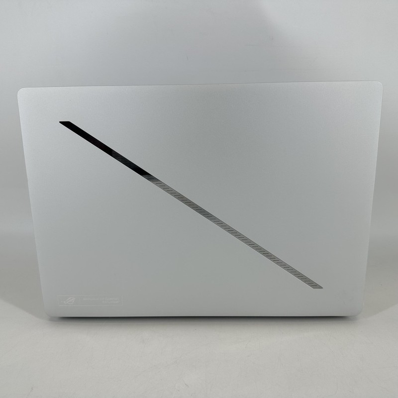 Asus ROG Zephyrus G14 GA403 14 QHD+ 2.0GHz Ryzen AI 9 HX 370 32GB 2TB RTX 5080 gallery