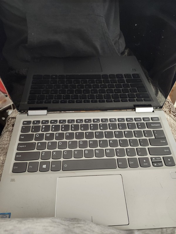 Lenovo Yoga 720-13IKB Laptop Intel Core I5-7200U MODEL 80x6 gallery