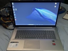 HP Laptop 17-cp2033dx (Lightly Used) for Home and Business