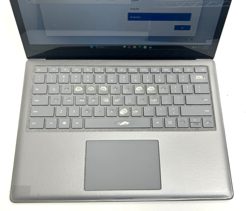 Microsoft Surface Laptop 2 1769 i5-8350U 1.7GHz 8GB DDR3 256GB SSD gallery