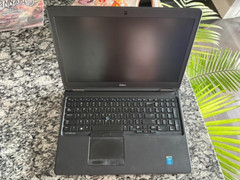 Dell Latitude 15 (15.6-inch) 2015 Laptop (E5550) i5-5200U/250GB HDD/8GB/10 Home