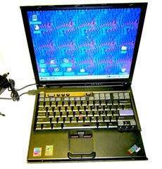 IBM ThinkPad T42 Windows 98SE 120GB HD/512MB RAM/2.0 — Radeon 32 Bit + Charger