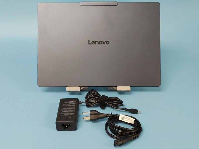 Lenovo Yoga Slim 7 14Q8X9 Snapdragon X Elite X1E-78-100 3.42 16GB LPDDR5 512GB gallery