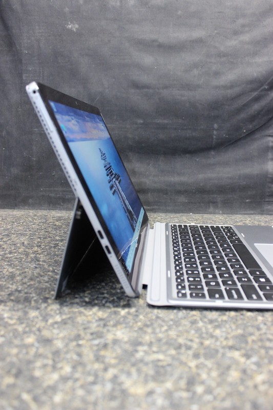 Dell Latitude 7200 2in1 I5-8365U 256GB NvME- 16GB LPDDR3 Win11Pro TS - C-Descrip gallery