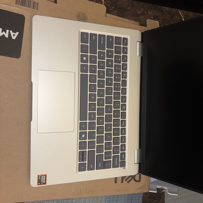 Dell Pro 14 (PC14255) AMD Ryzen AI 7 350 2.00GHz 16GB RAM 1Tb SSD Win 11 gallery