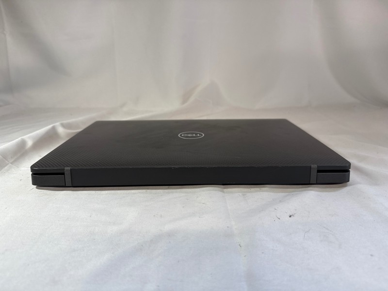 Dell Latitude 7400 i5-8265U 8GB 256GB SSD 14in Win 11 Pro gallery