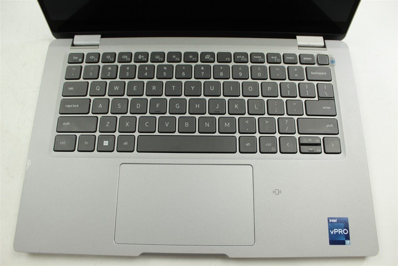 Dell Latitude 5330 13.3" FHD Touch i7-1265U 1.8GHz 256GB SSD 16GB RAM W11H gallery
