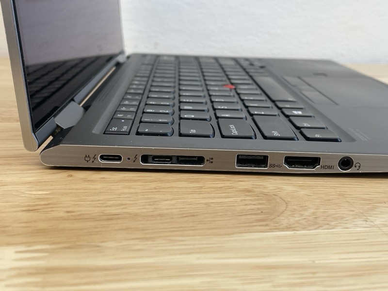 Lenovo ThinkPad X1 Yoga Gen 5 Touch - Core i7-10510U - 16GB RAM 512GB SSD Win11 gallery