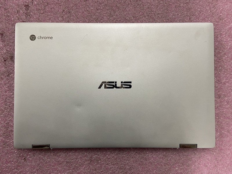 ASUS Chromebook Flip C434T 14" m3-8100Y@1.1GHz 4GB RAM 64GB SSD w/PA - LP53A gallery