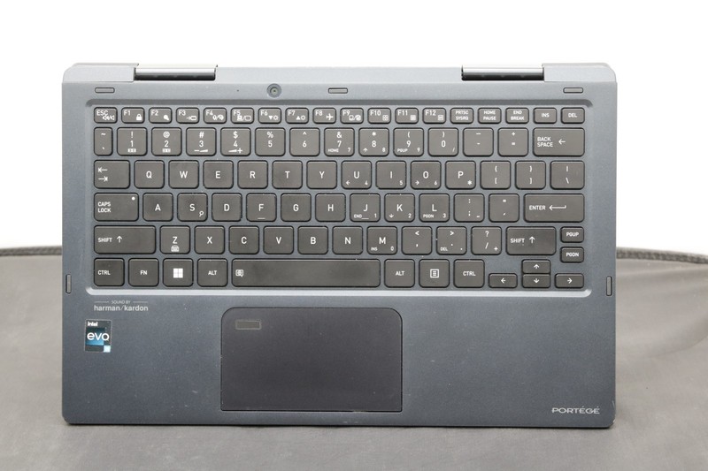 Dynabook Portégé X30W-K - i5-1340P - 32GB, 256GB, Win 11, Touchscreen +Adapter gallery