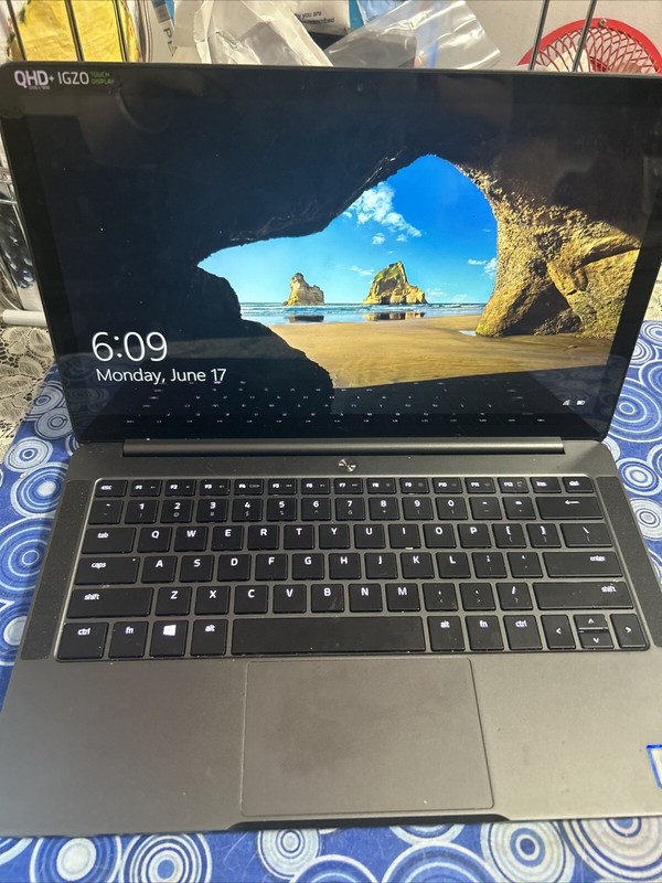 razor blade stealth 14 , 16gb ram, intel corei7 8th gen gallery
