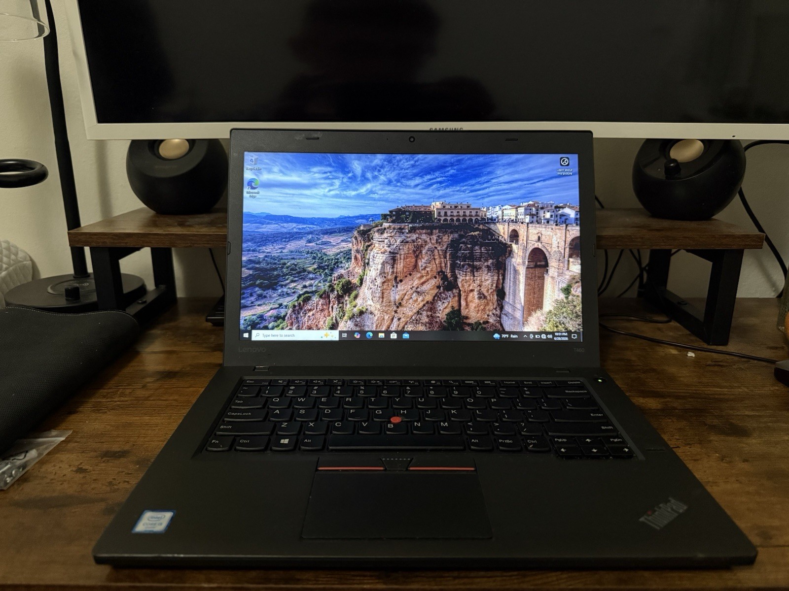 Lenovo ThinkPad T460 14" | Intel i5-6200U | 8GB RAM | 240GB SSD | Windows 10 Pro gallery