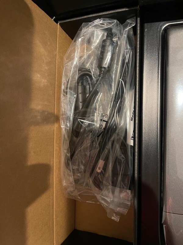 Alienware m16 16" (1TB SSD, 13th Gen Intel Core i9 , 3.00GHz, 16GB RAM, NVIDIA. gallery