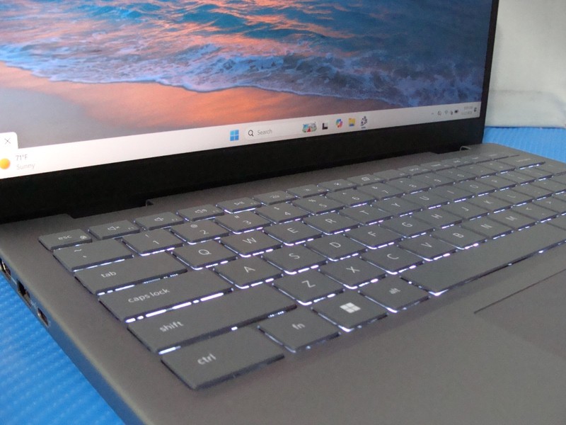 DELL Inspiron 14 Plus 7440 14" QHD+ 90Hz Ultra 9 185H max5.1GHz 32GB 1TB Win11H gallery