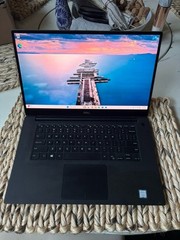 Dell XPS 15 7590 15.6″ 4K UHD TOUCH LAPTOP i7-9750H 32GB / 1TB SSD GTX 1650