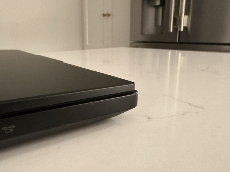 Lenovo Legion Pro 7i 16IAX10H 16in Core Ultra 9 275HX 64GB RTX 5080 2TB gallery