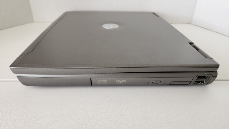 Dell Latitude D610 14" Intel Pentium M 1.73GHz 1GB RAM 60GB HDD Win XP Pro MCE gallery