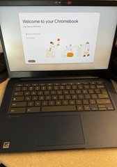 Lenovo Slim 3 Chromebook 14” FHD Touchscreen, MediaTek K 520, 4GB RAM, 64GB eMMC