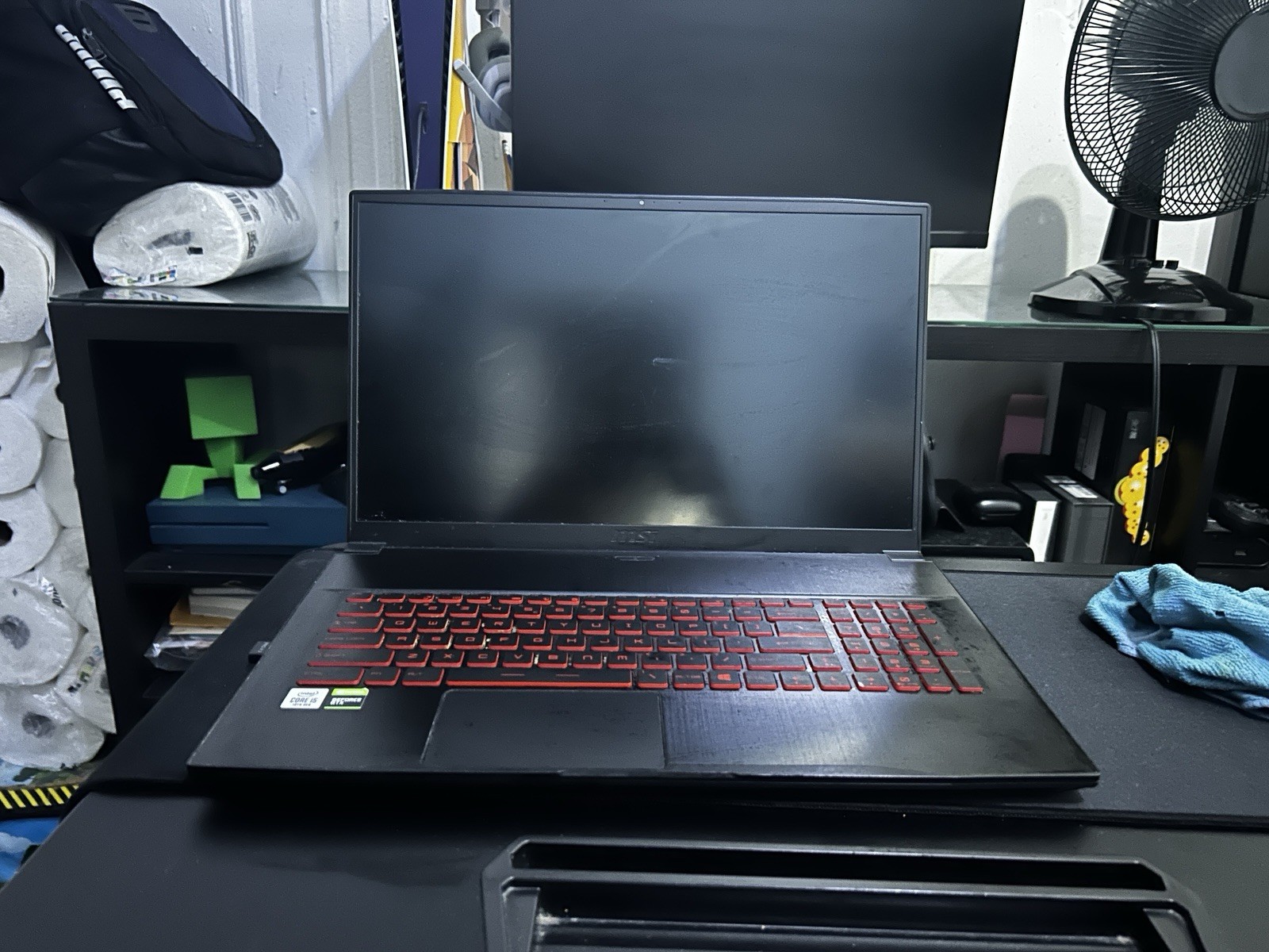MSI GF63 Thin 15.6" i5-11400H 2.7GHz 8GB RAM 256GB HDD GeForce GTX 1650 gallery