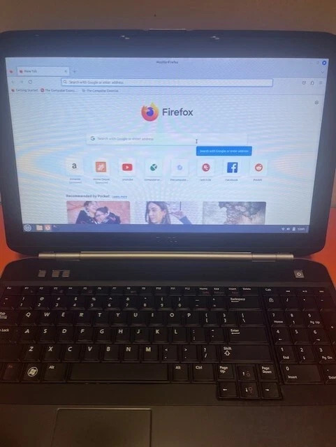 Dell Laptop Linux Mint Cinnamon 8GB Ram,Fast 128GB SSD, New Battery gallery