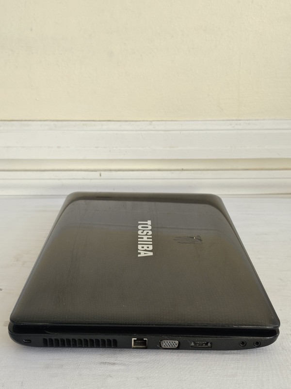 Toshiba Satellite L655D-S5050 Laptop - WON'T BOOT - BAD BATTERY - Parts/Repair gallery