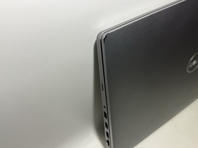 Dell Latitude 5430 14'' FHD Intel i5-1245U 16GB RAM 512GB SSD gallery