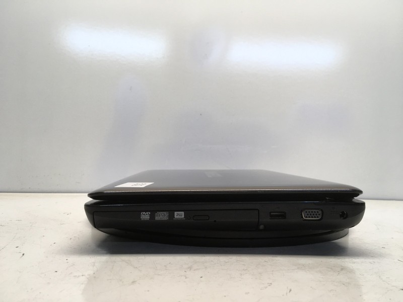 Toshiba Satellite L645D-S4037 AMD Phenom II P820 1.8GHz 4 GB NO HDD/Battery gallery