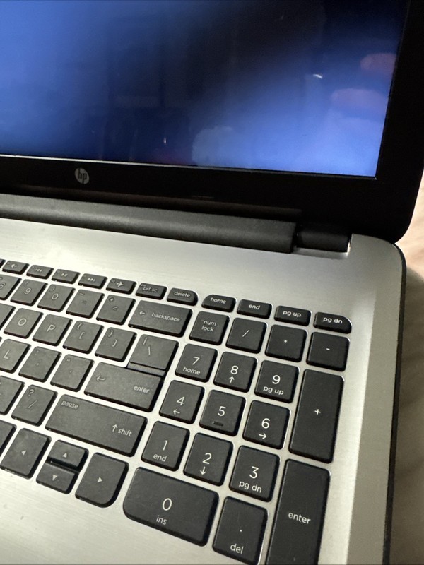 HP Laptop TPN-C125 NO Hardrive SN: Cnd6323603 gallery