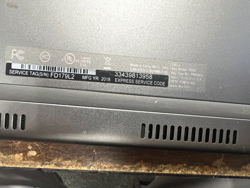 Dell Inspiron 7375 (2-in-1) 13.3in AMD Ryzen 5 2500U 2000MHz 8GB No OS No HDD gallery