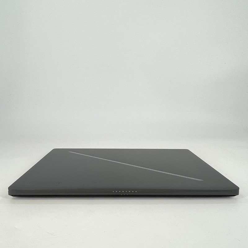 Asus ROG Zephyrus G16 GU605 16 QHD+ 2.5 GHz Ultra 9 185H 16GB 1TB SSD RTX 4070 gallery