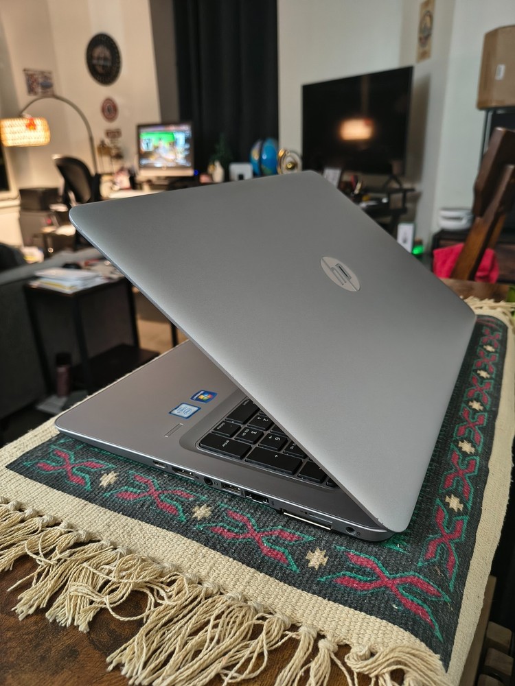 HP Elitebook 15-850 G3 Core i5-6300U12GB 240GB SSD+1TB HDD Win11Pro BKLTKB