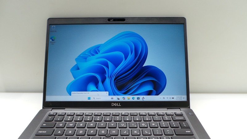 Dell Latitude 5400 | 14" | i5-8265U 1.60GHz | 16GB RAM 256GB NVMe | WIN 11 PRO gallery