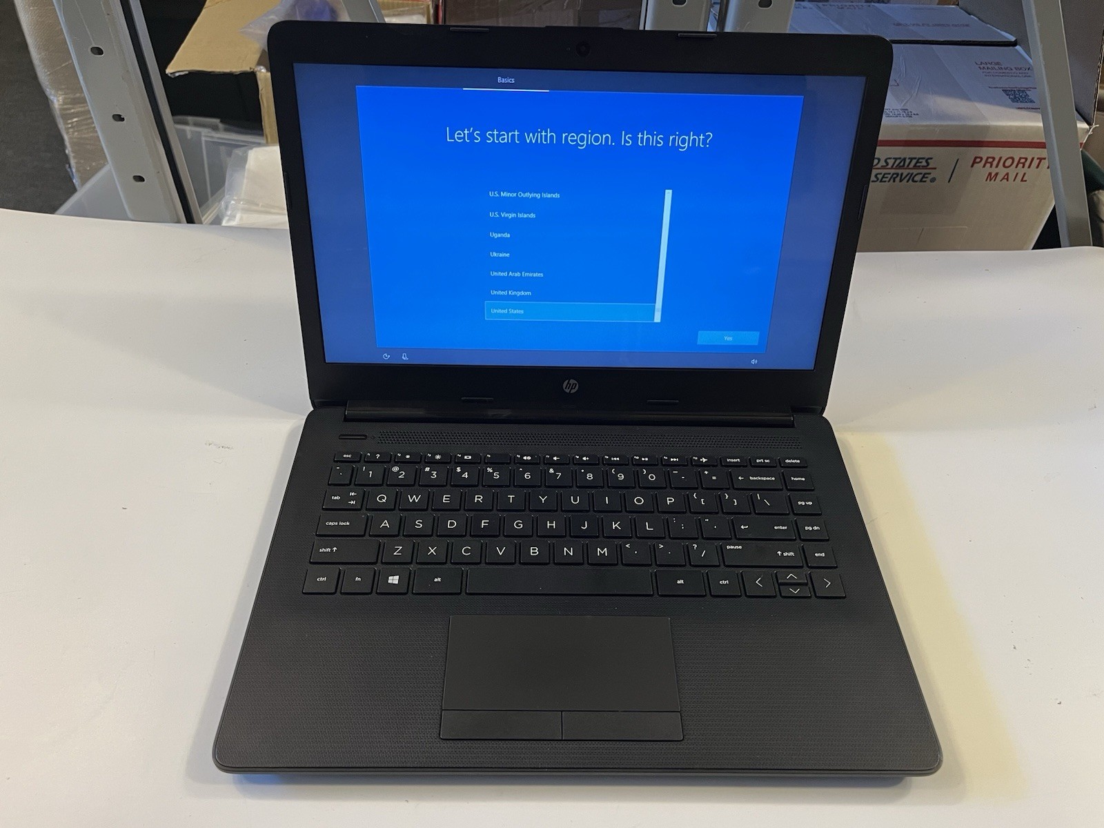 HP Laptop 14-CM0XXX AMD E4-9000e Radeon R2, 2300MHz 4GB 32GB (Slow) 🛑 gallery