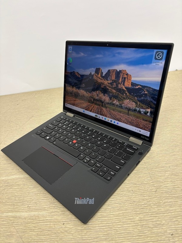 Lenovo ThinkPad X13 Yoga Gen 2 13" i5-1145G7 16GB 256GB SSD W11P -(screen issue) gallery