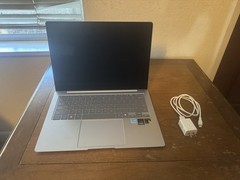 Samsung Galaxy Book4 Edge – 14″ Touch-Screen Laptop – Excellent Condition
