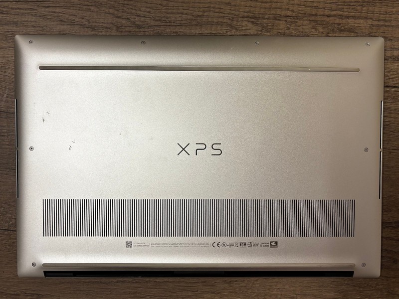 Dell XPS 15 9520 15.6" i7-12700H 16GB RAM 512GB SSD GeForce RTX 3050 gallery
