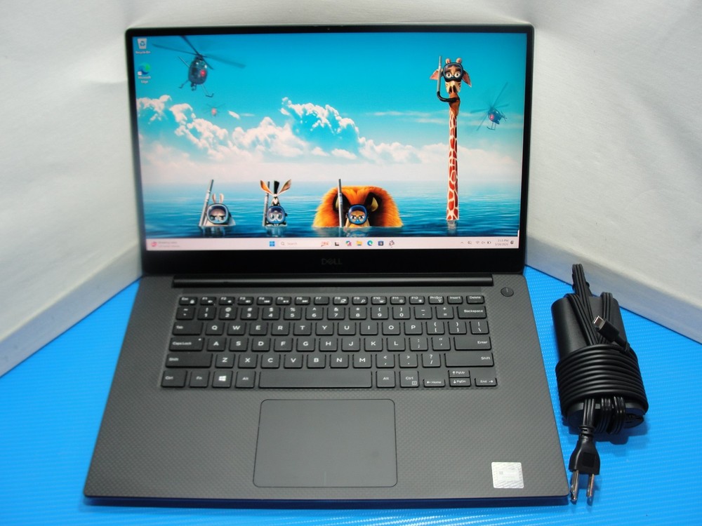 Dell Precision 5540 15.6" FHD TOUCH i7-9850H 2.6GHz 32GB RAM 1TB SSD NV T2000