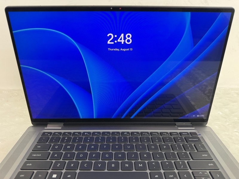 Dell Latitude 9520 2-in-1 i7-1185G7 16GB 512GB SSD 15" FHD Touch Win 11 Pro gallery