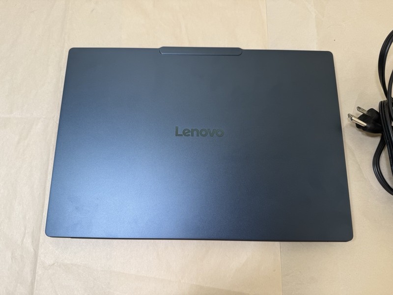 Lenovo Yoga Slim 7x Copilot+ 14.5" 3K OLED Touch Snapdragon X1E78100 32GB 1TB gallery