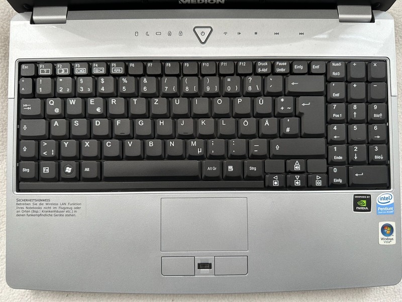 Medion Akoya MD96630 WIM2180 15.4" Laptop Intel Core Duo T2330 4GB RAM No HDD gallery