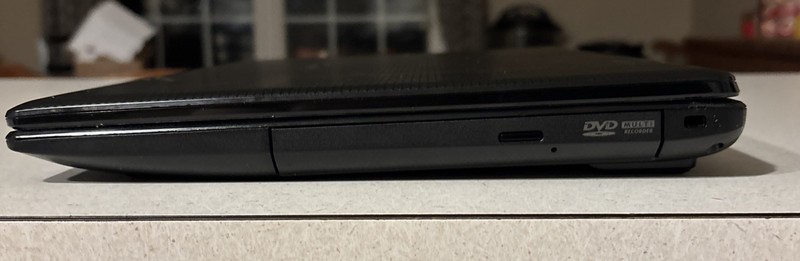 Asus X55A-Intel Pentium B970 CPU. 2.3Ghz, 4gb Ram. 1TB SSD Windows 10 Pro gallery