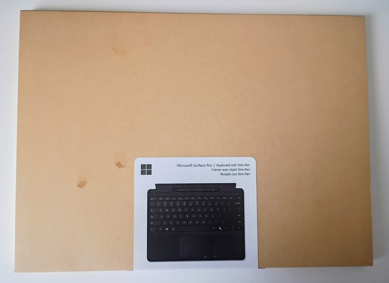 Microsoft Surface Pro 10 Business 13" Ultra 7 165U/32GB RAM/256GB/ Win 11 gallery