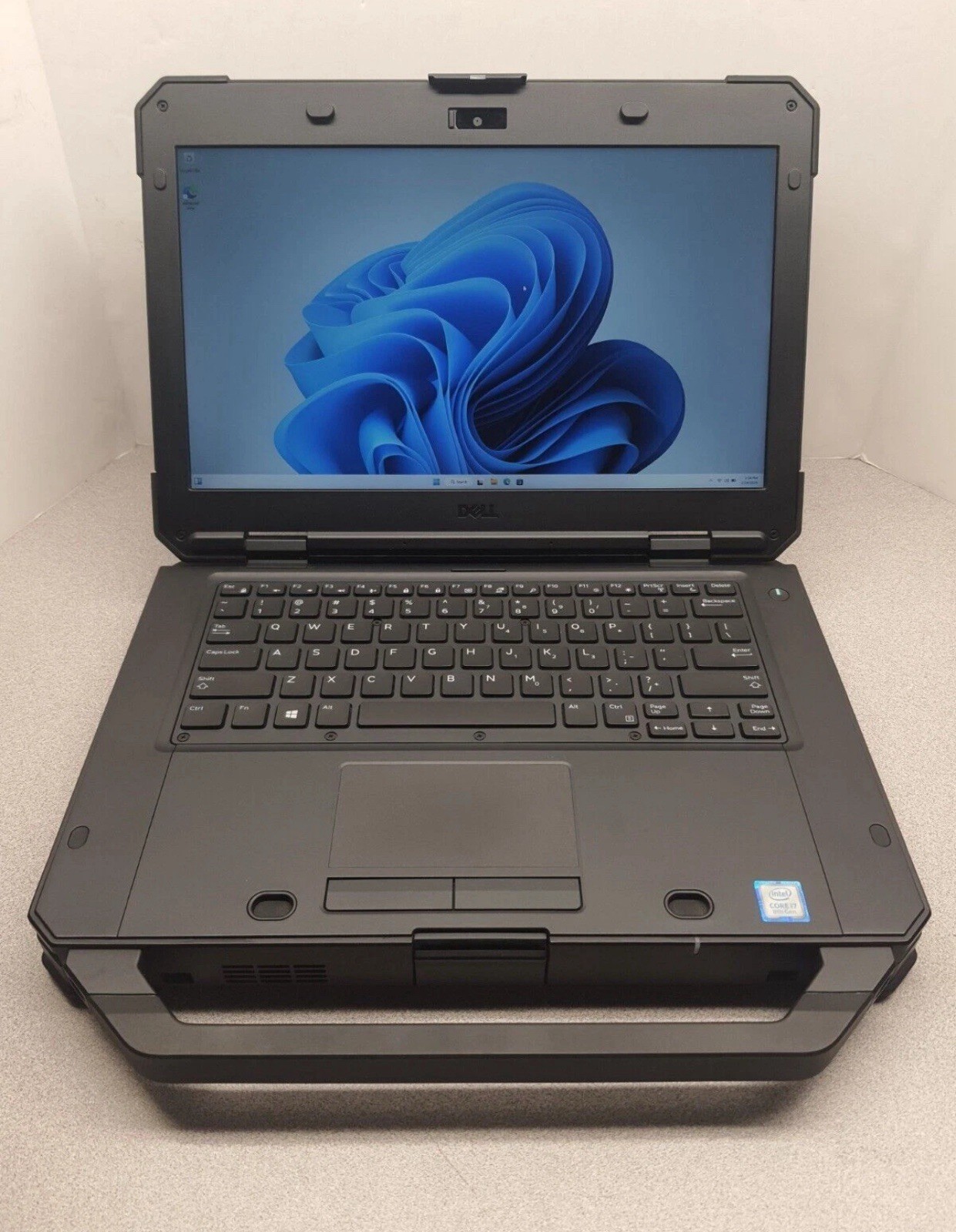 Dell 5424 Rugged 14in Full HD Touchscreen Core i5-8350u 16gb 1tb SSD Windows 11 gallery