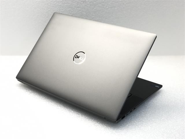 Dell Precision 5690 16" Mobile Workstation Ultra 7 165H 32GB 1TB NVIDIA RTX 2000 gallery