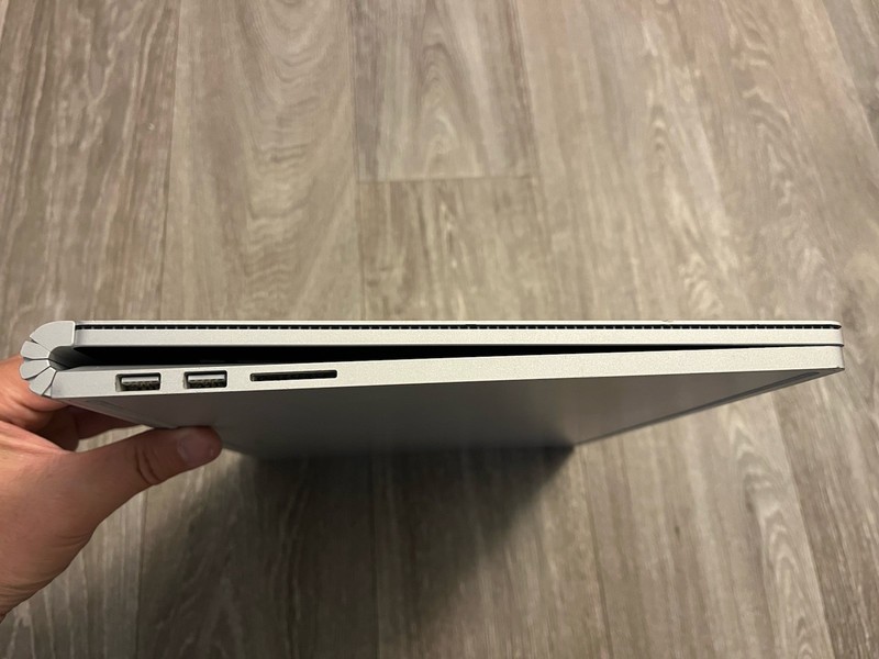 Microsoft Surface Book 3 i7-1065G7 1.3GHz 16GB RAM 256GB SSD Windows 11 Pro gallery