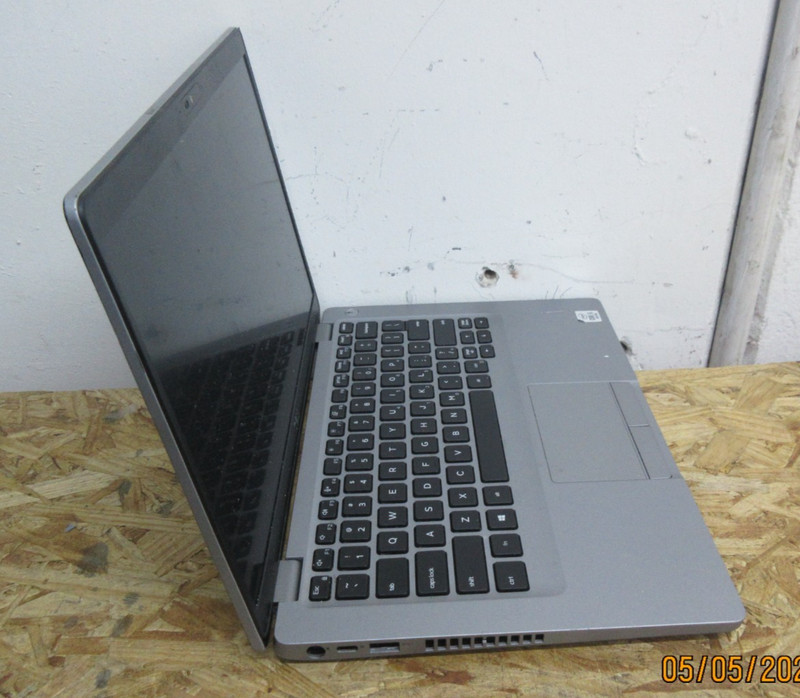 Dell Latitude 5410 14" i5-10310U @ 1.70GHz 8GB RAM 256GB SSD W11P READ DESC. gallery