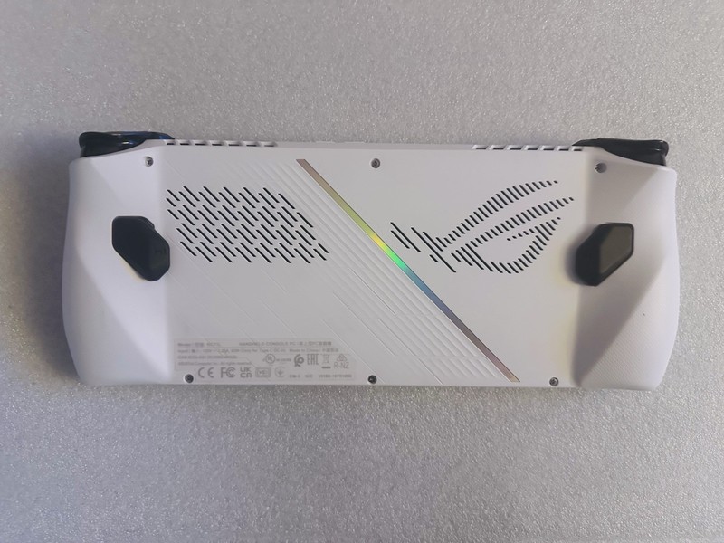 ASUS ROG Ally 7" 120Hz FHD Touch AMD Ryzen Z1 16GB 512GB SSD White- No Box gallery