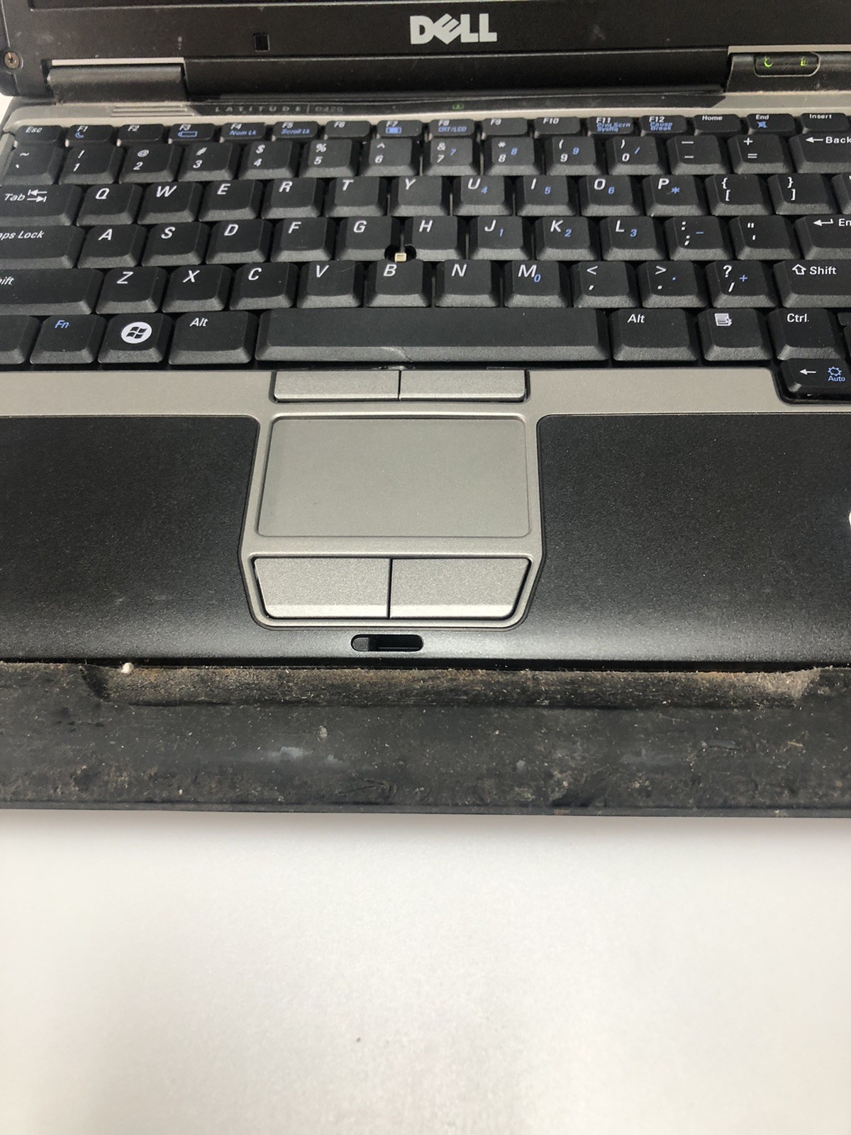 Dell Latitude D420 12.1” Laptop Intel Core Solo No HDD/Connector gallery