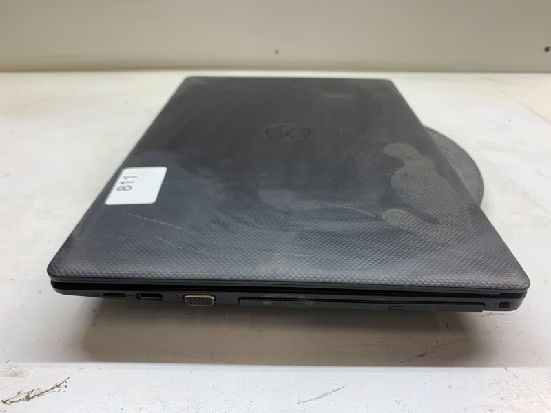 Dell Vostro 3590 Intel Core i5-10th Gen - Parts/Repair gallery