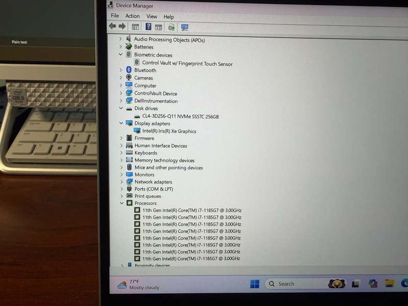 Dell Latitude 5320 2-in-1 i7-1185G7 16GB RAM 256GB SSD FHD Touch W11P Charger gallery